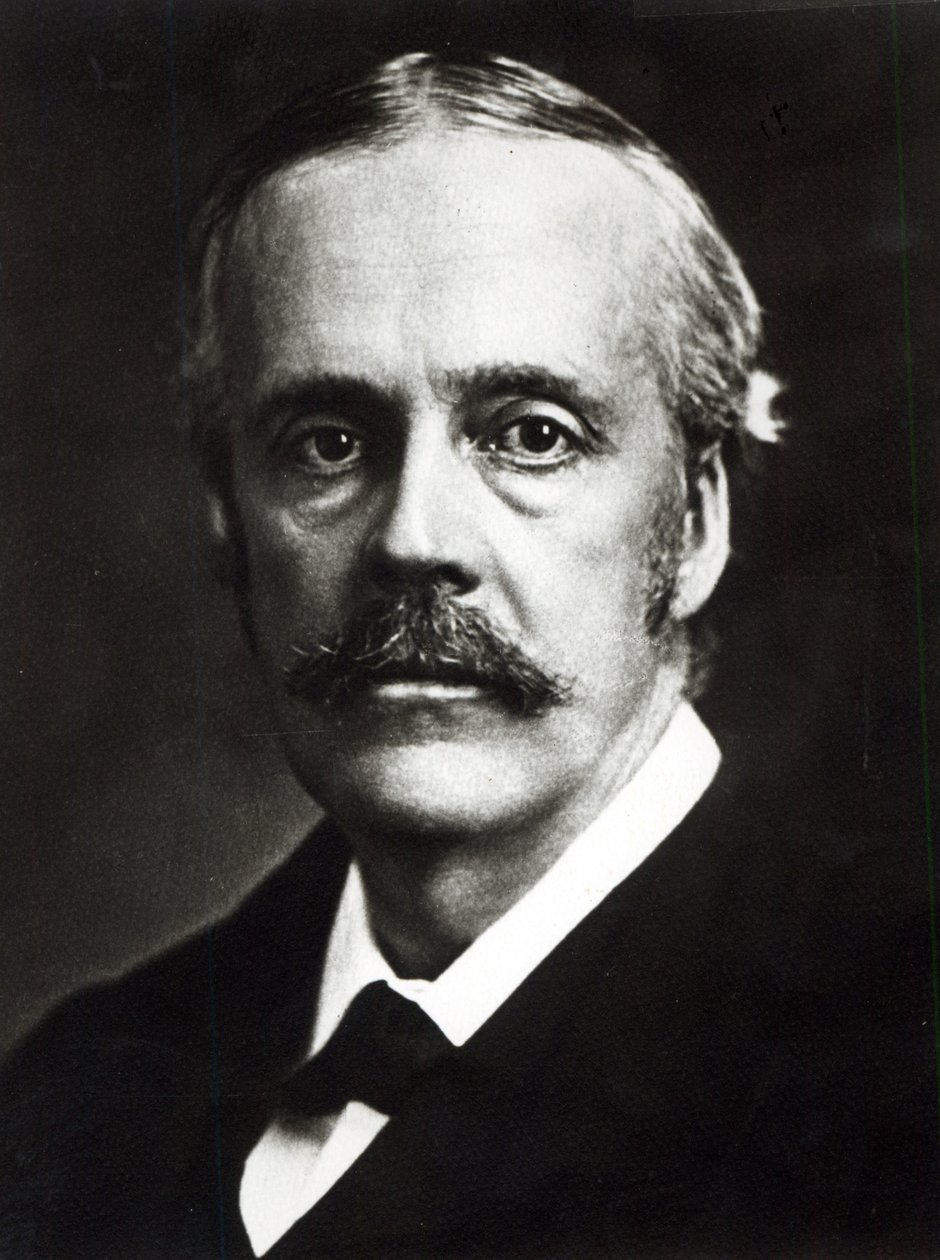 Arthur James Balfour portréja alkotó: English Photographer