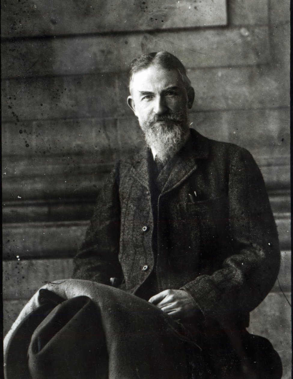 George Bernard Shaw portréja, 1910 körül alkotó: English Photographer