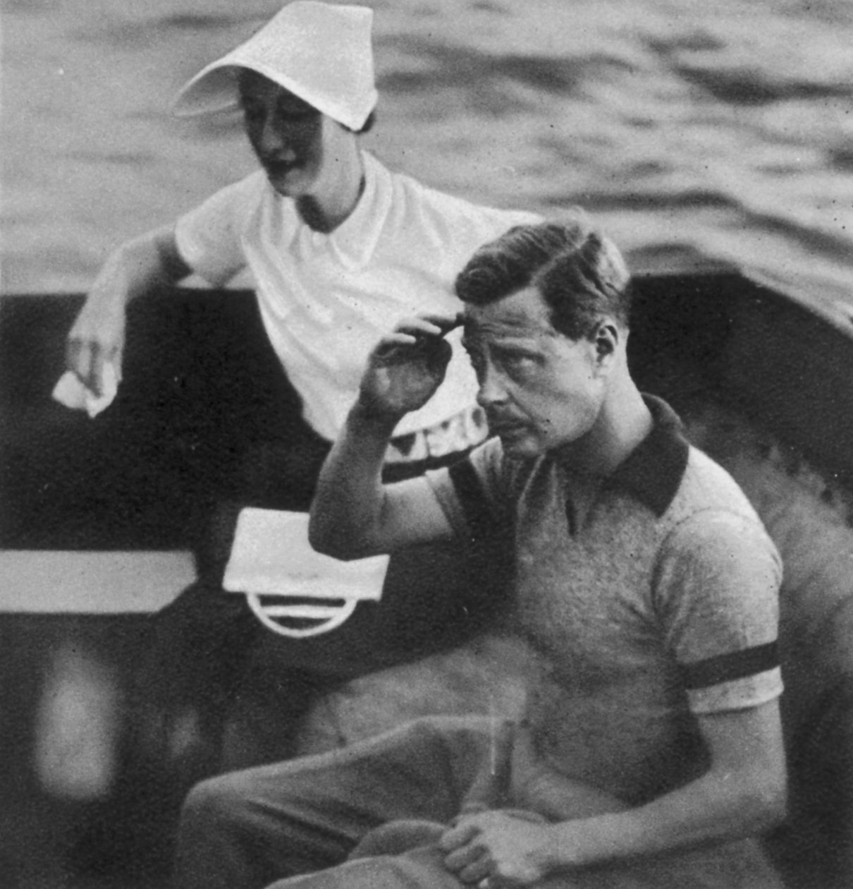 Edward herceg és Wallis Warfield Simpson egy királyi körút során, 1936 alkotó: English Photographer