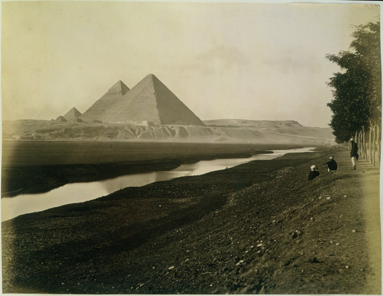 Piramisok, 1878 körül alkotó: English Photographer