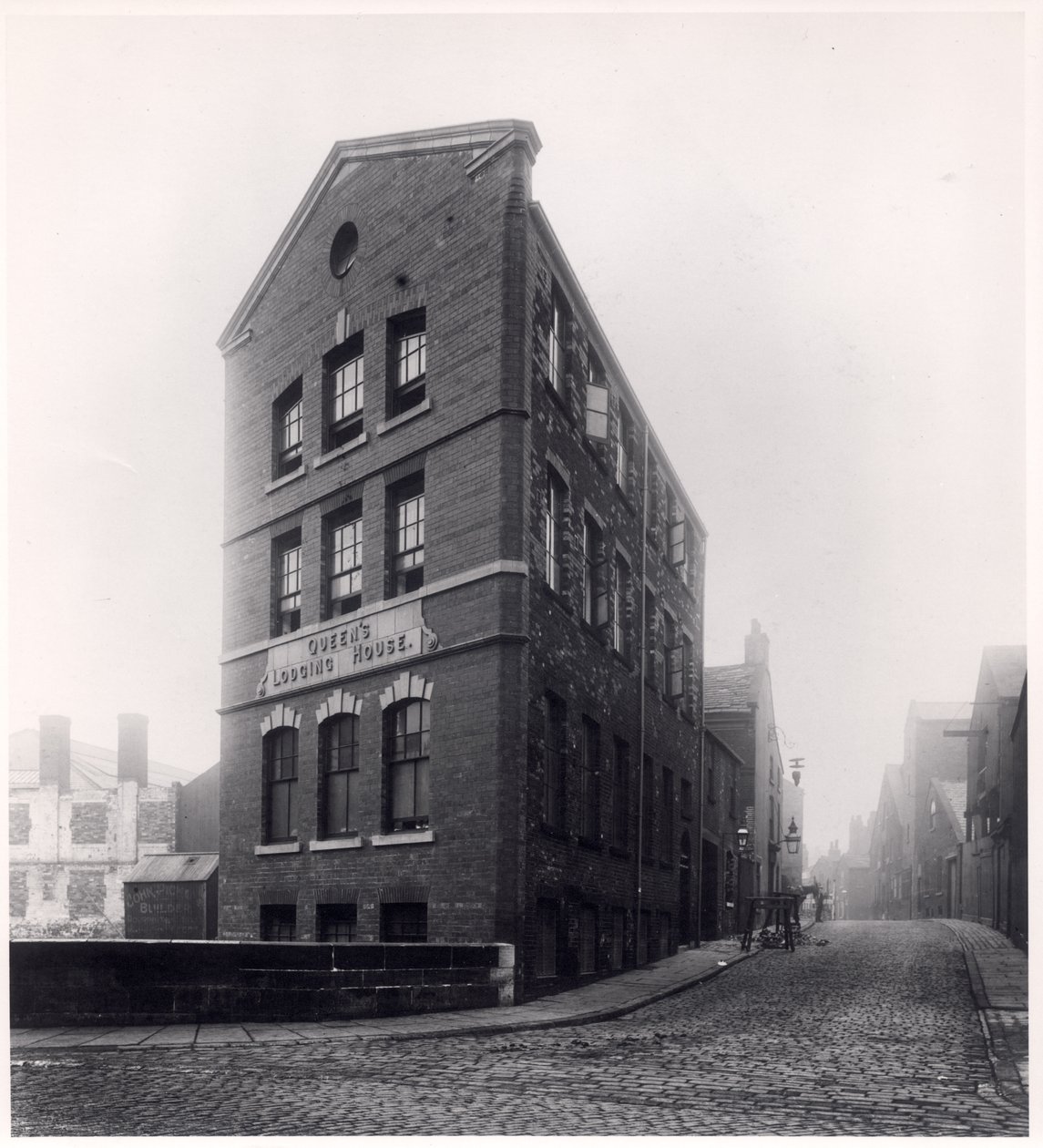Queens Lodging House, Garden Street, Leeds, 1910 alkotó: English Photographer