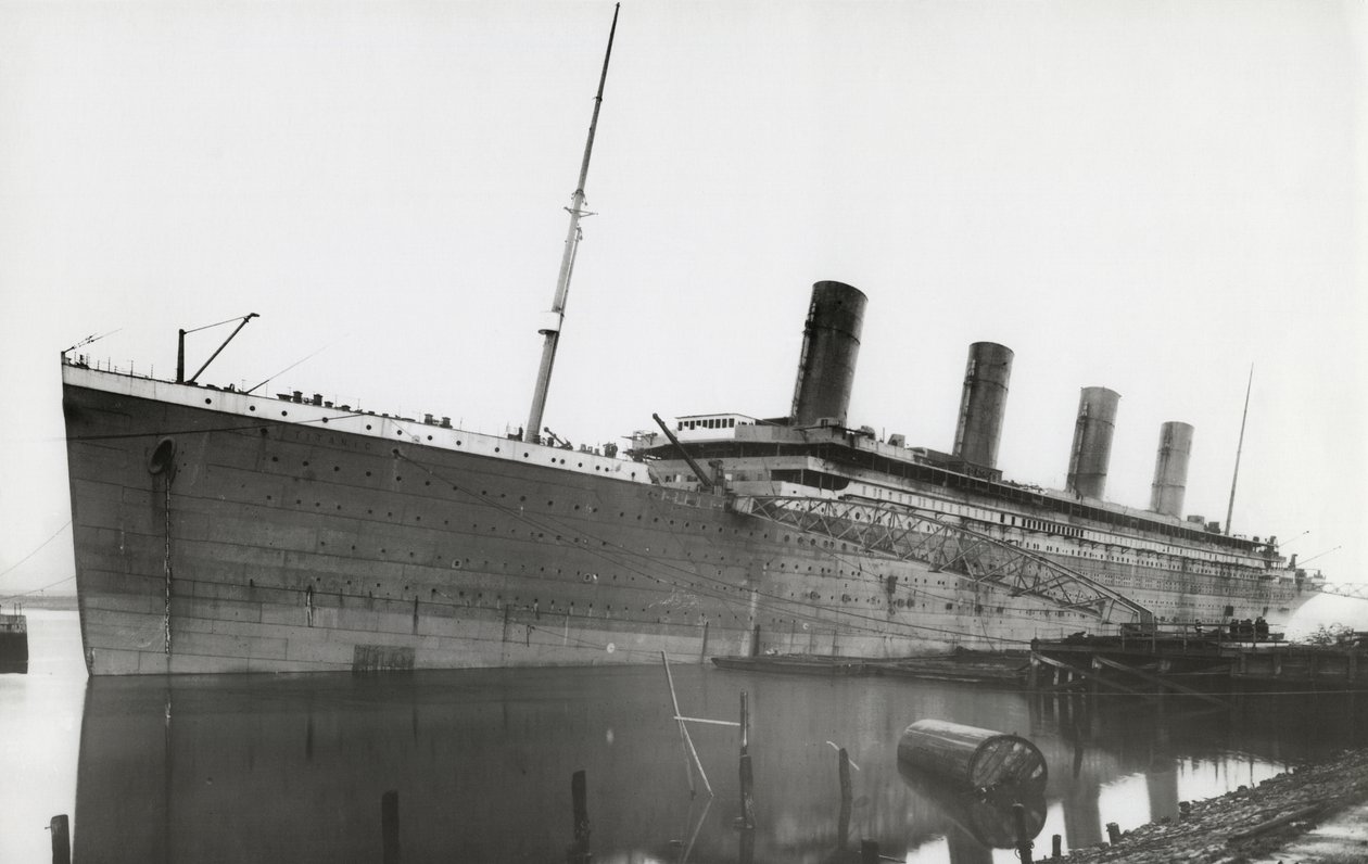 RMS Titanic felszerelés közben, 1912. január 1 alkotó: English Photographer