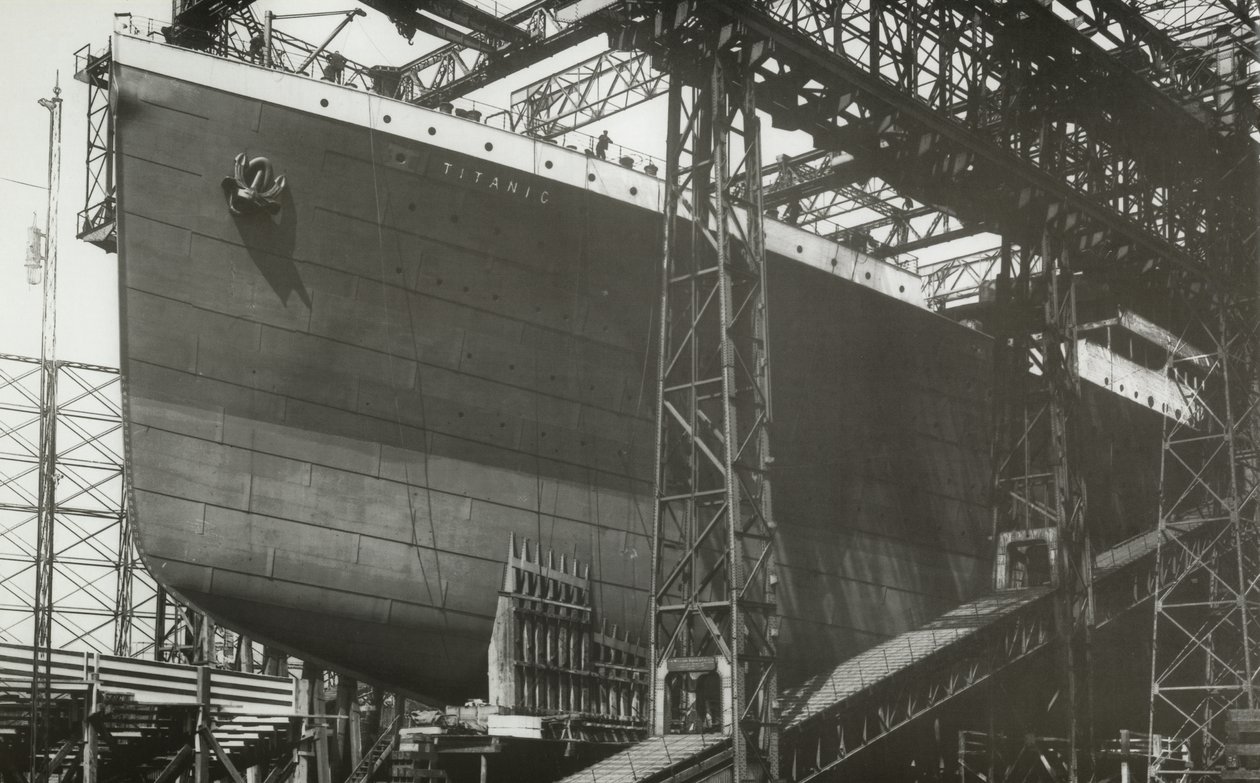 Az RMS Titanic kilövés előtt áll, 1911. január 5 alkotó: English Photographer