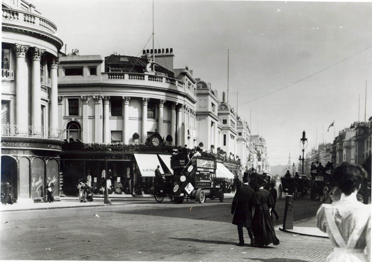 Regent Street, London, 1900 körül alkotó: English Photographer