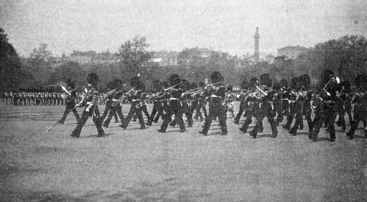 Próba a születésnapi felvonulásra, illusztráció A királyból, 1901. május 25 alkotó: English Photographer