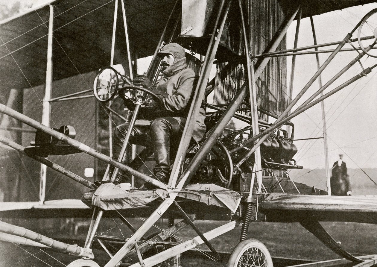 Samuel Franklin Cody az 1912-es évből, Londonban jelent meg 1913-ban alkotó: English Photographer