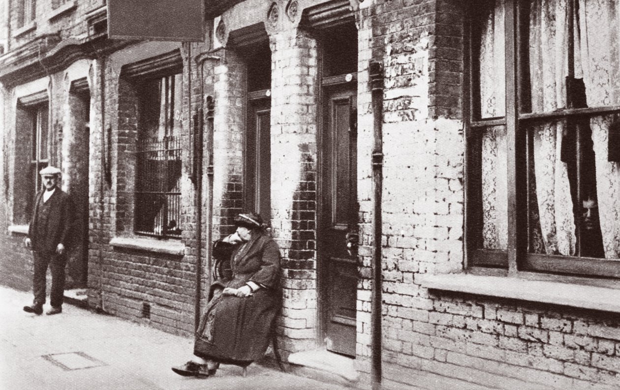 Nyomornegyedek, 1934 alkotó: English Photographer