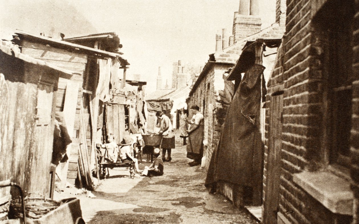 Nyomornegyedek, 1934 alkotó: English Photographer