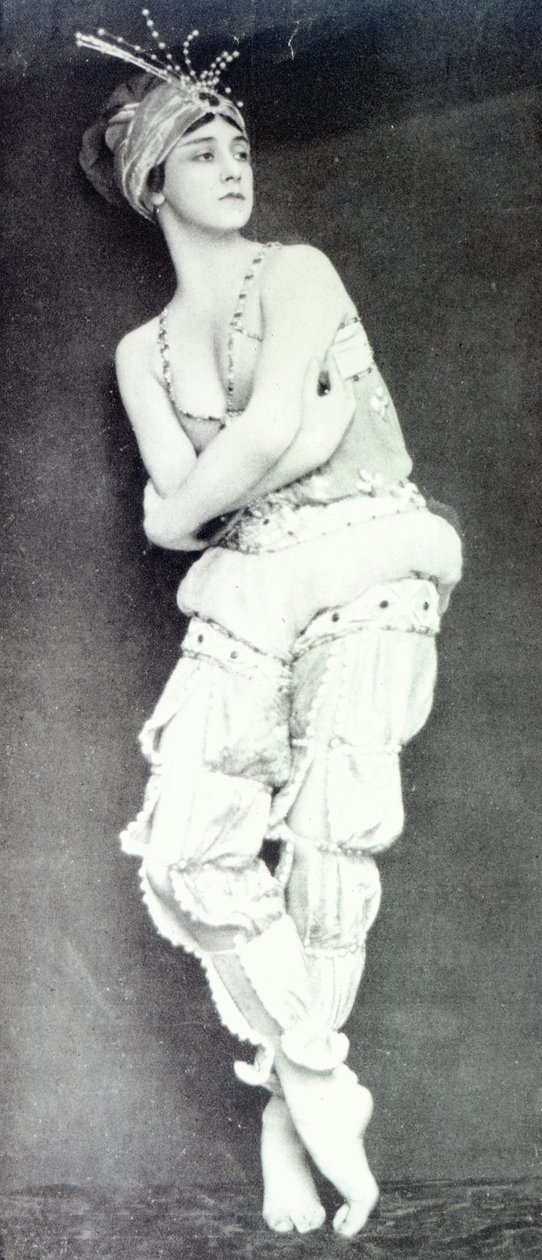 Tamara Karsavina Zobeide szerepében a „Scheherazade” balettből, illusztráció a „Tatler” magazinból, 1914. július 8. alkotó: English Photographer