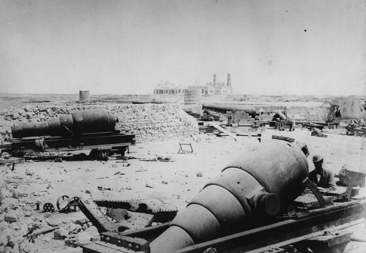 Alexandria bombázása, 1882 alkotó: English Photographer