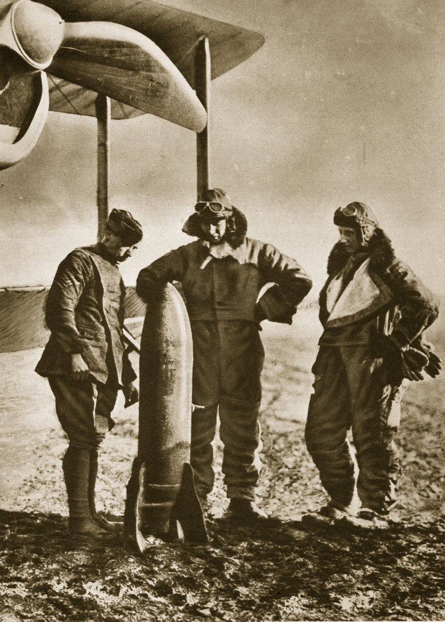 The Sowers: Brit repülők egy bombán gondolkodnak, amely halált szór az ellenség közé, 1914-1919 alkotó: English Photographer