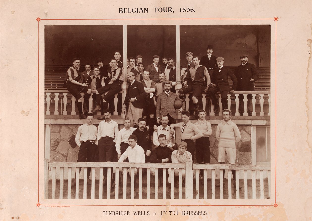 Tunbridge Wells és United Brussels, egy belgiumi körút során, 1896 (szépia fotó) alkotó: English Photographer