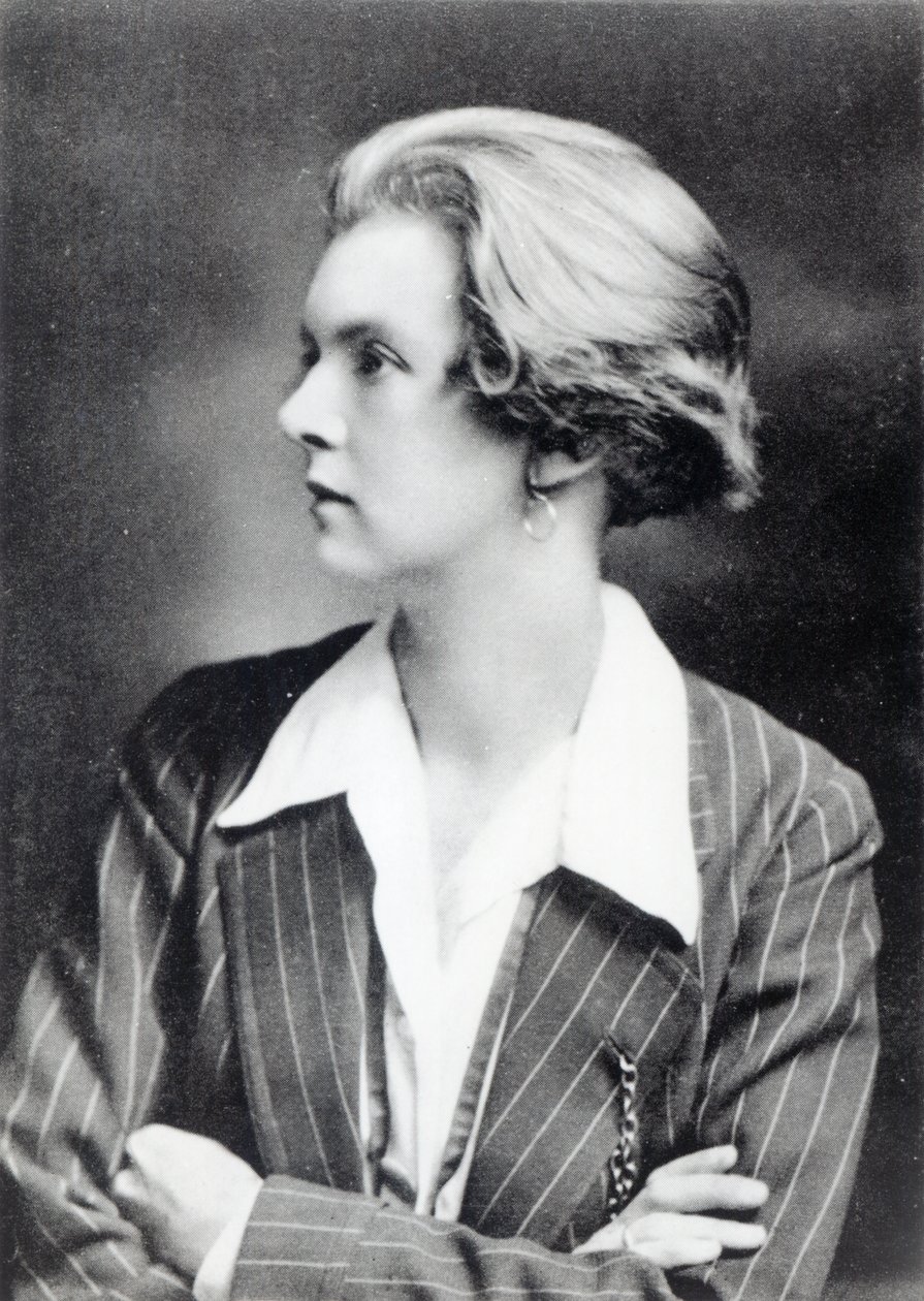A Vincenzo, Lady Troubridge, 1915 körül alkotó: English Photographer
