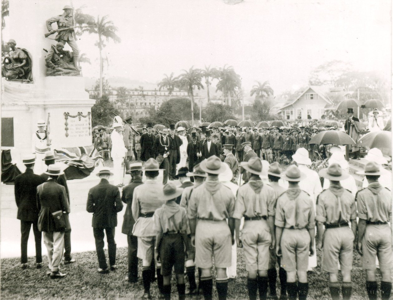 A háborús emlékmű leleplezése, Port of Spain, Trinidad, 1920 körül alkotó: English Photographer