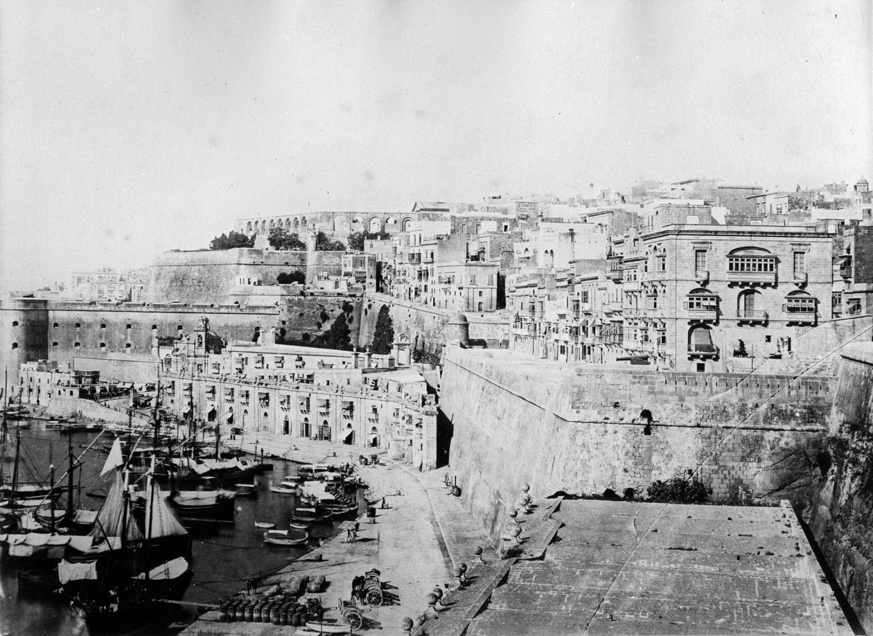 Valetta Alsó-Baraccából, Máltán, 1880-83 körül alkotó: English Photographer