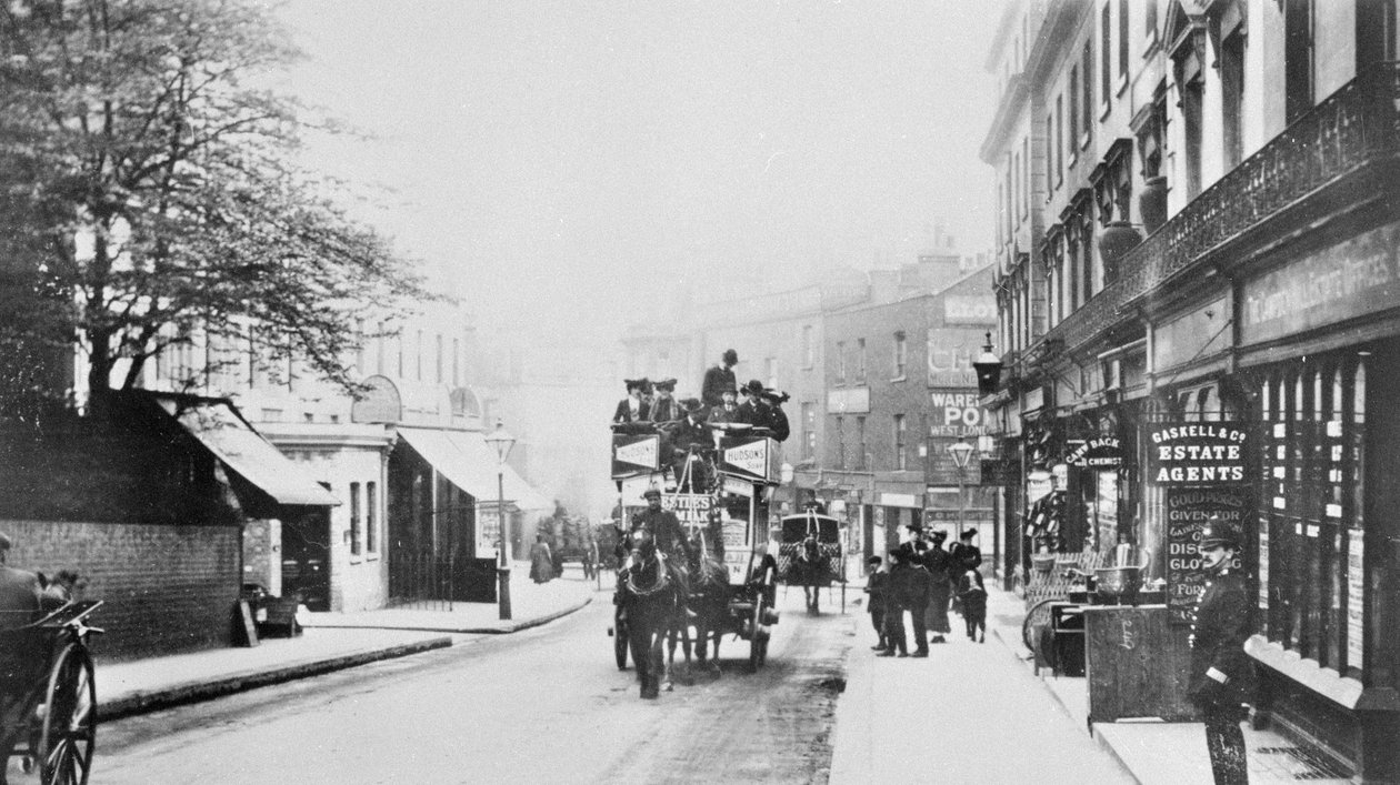 Kilátás a Church Streetre, Kensington, 1906 körül alkotó: English Photographer
