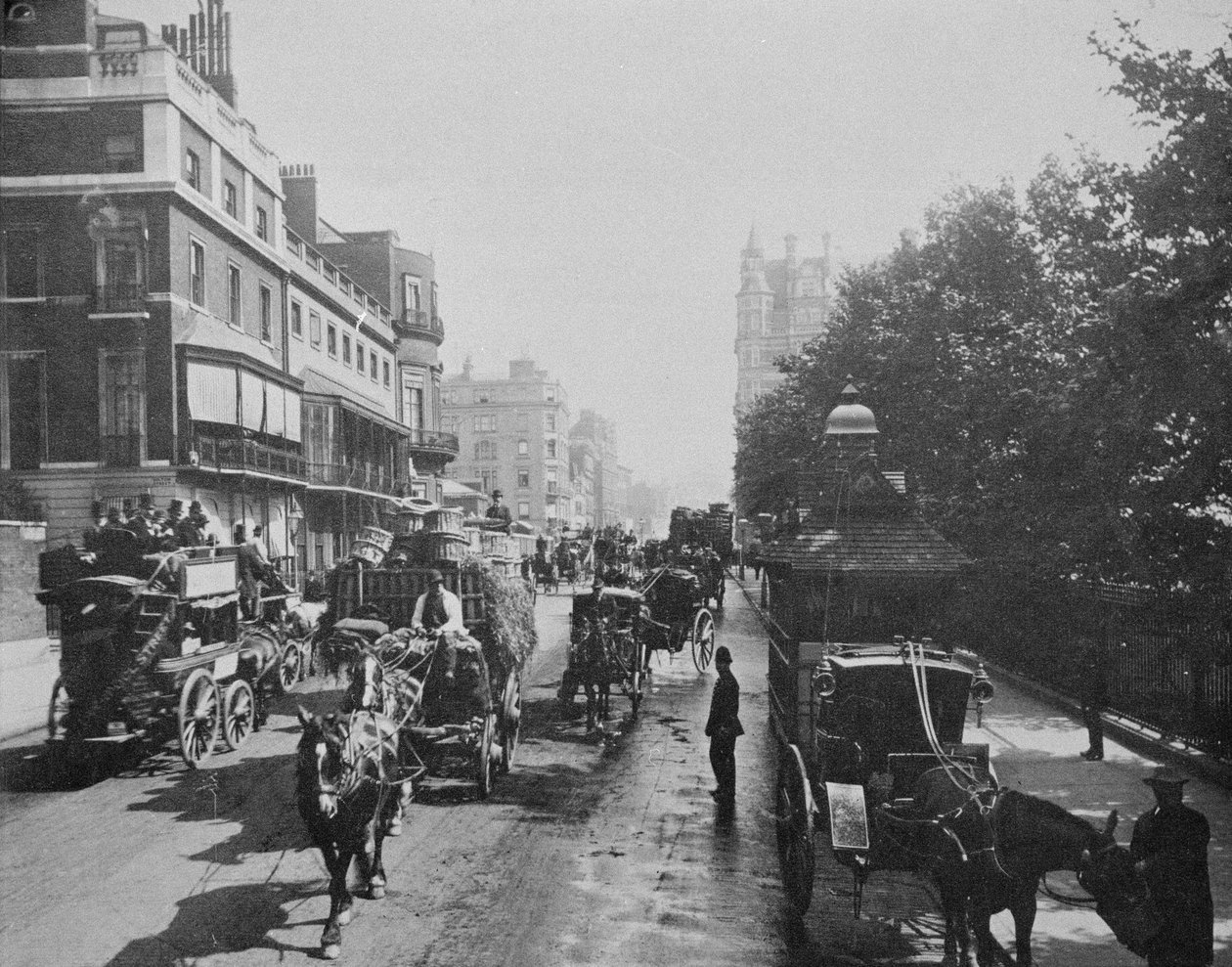 Piccadilly látképe, 1900 körül alkotó: English Photographer