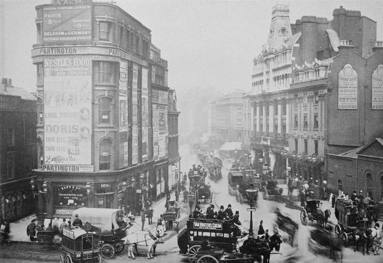 Kilátás a Tottenham Court Roadra, 1885 körül alkotó: English Photographer
