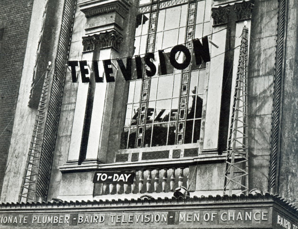 Reklám, hogy a televíziót a Metropole-ban mutatják be a Derby Hét alatt, 1932-ben alkotó: English School