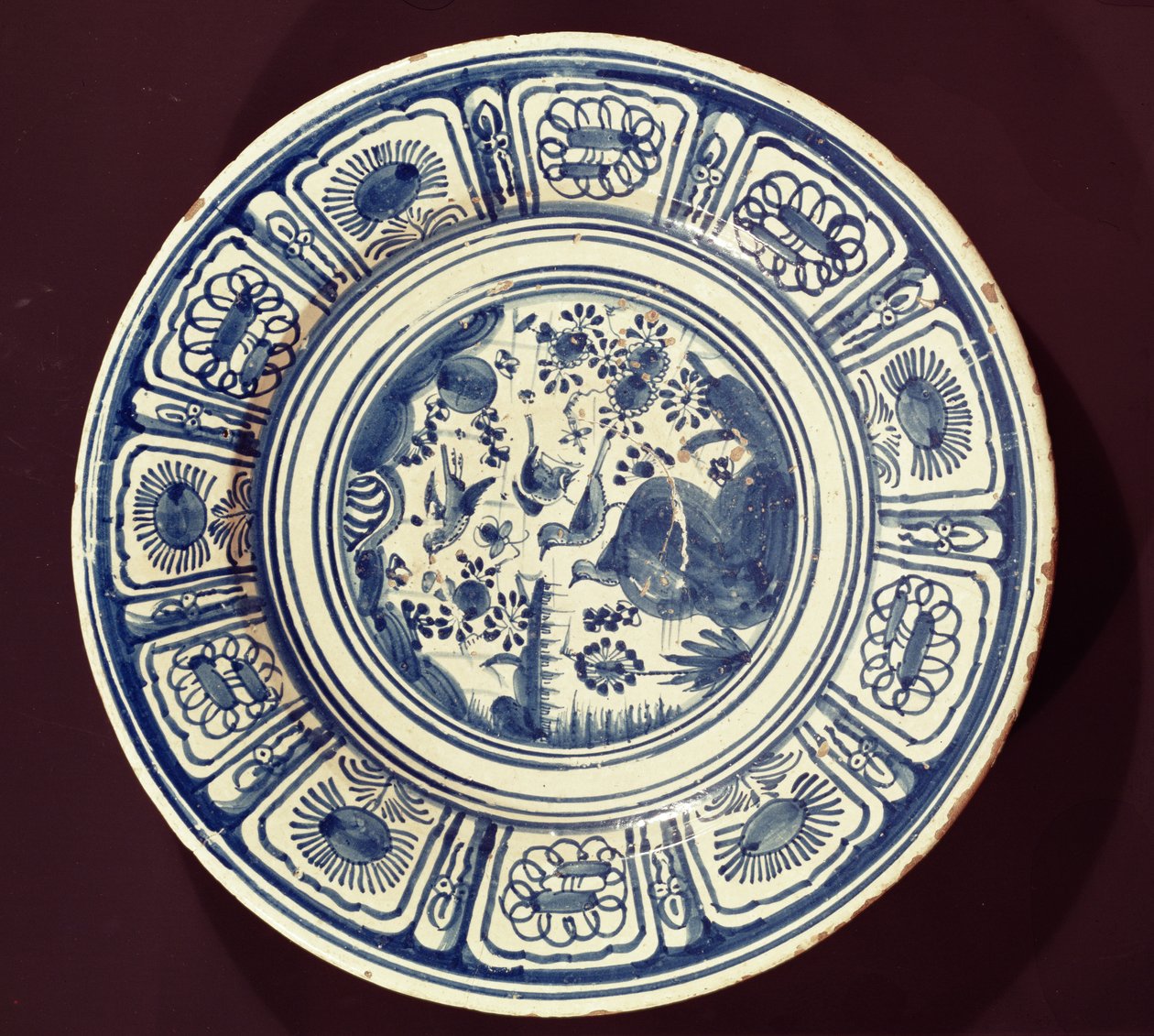 Kék edény, egy késői Ming Exportból, valószínűleg a Christian Wilhelm gyárból, Southwarkból, Londonból, 1635-40 körül (ónmázas cserép) alkotó: English School
