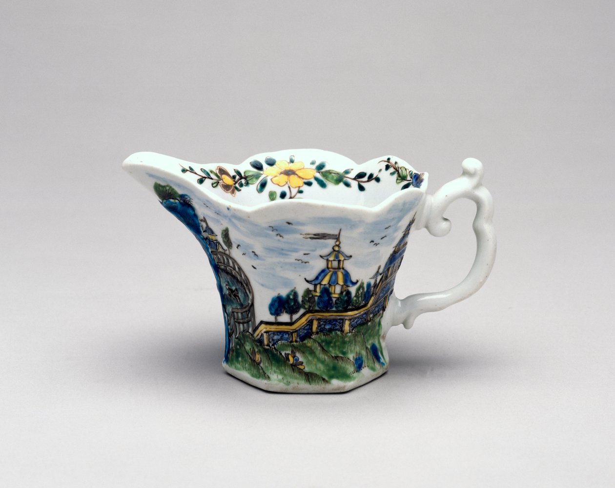 Krémes csónak, Worcester Porcelain, 1755-58 körül (porcelán) alkotó: English School