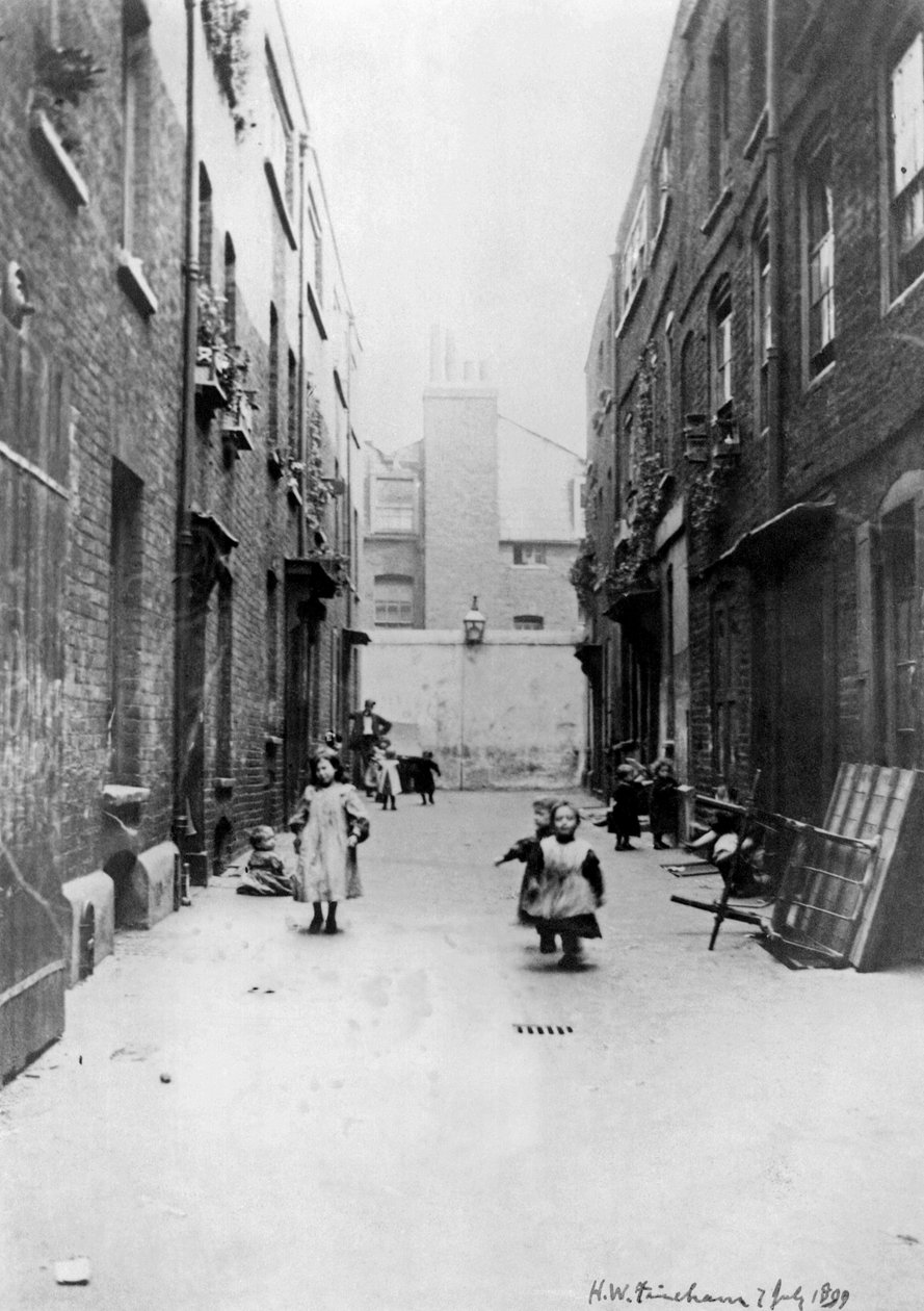 Londoni nyomornegyedek, 1899 alkotó: English School