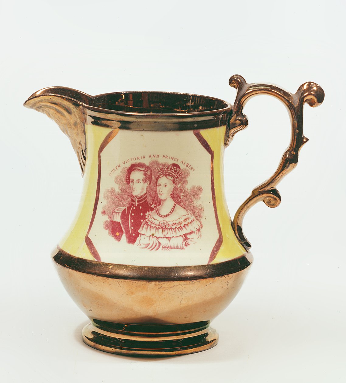 Lustreware kancsó Viktória királynő esküvőjének emlékére, 1840 (kerámia) alkotó: English School