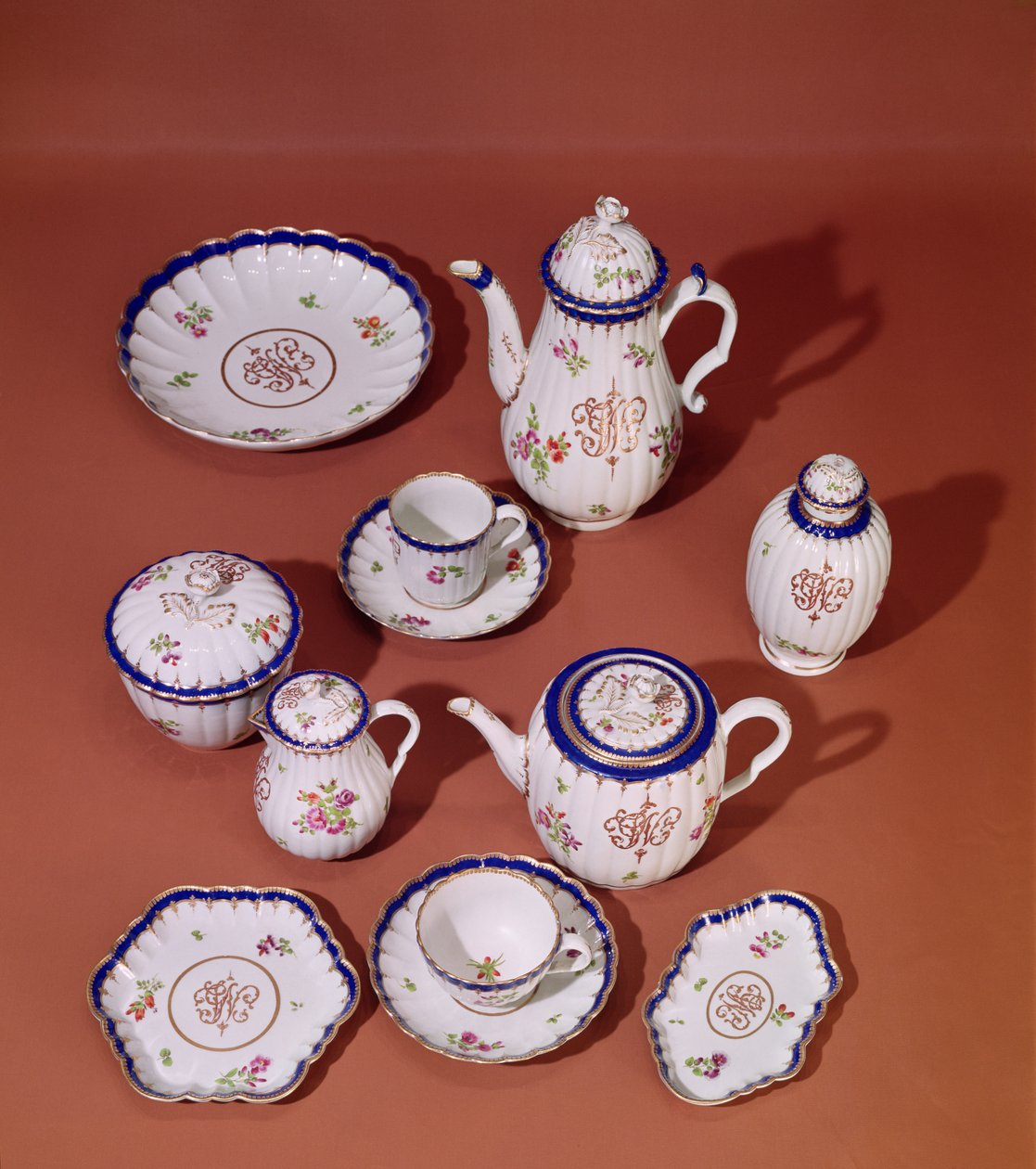 Része egy Worcester monogramos teás szolgáltatásnak, 1775 körül (porcelán) alkotó: English School