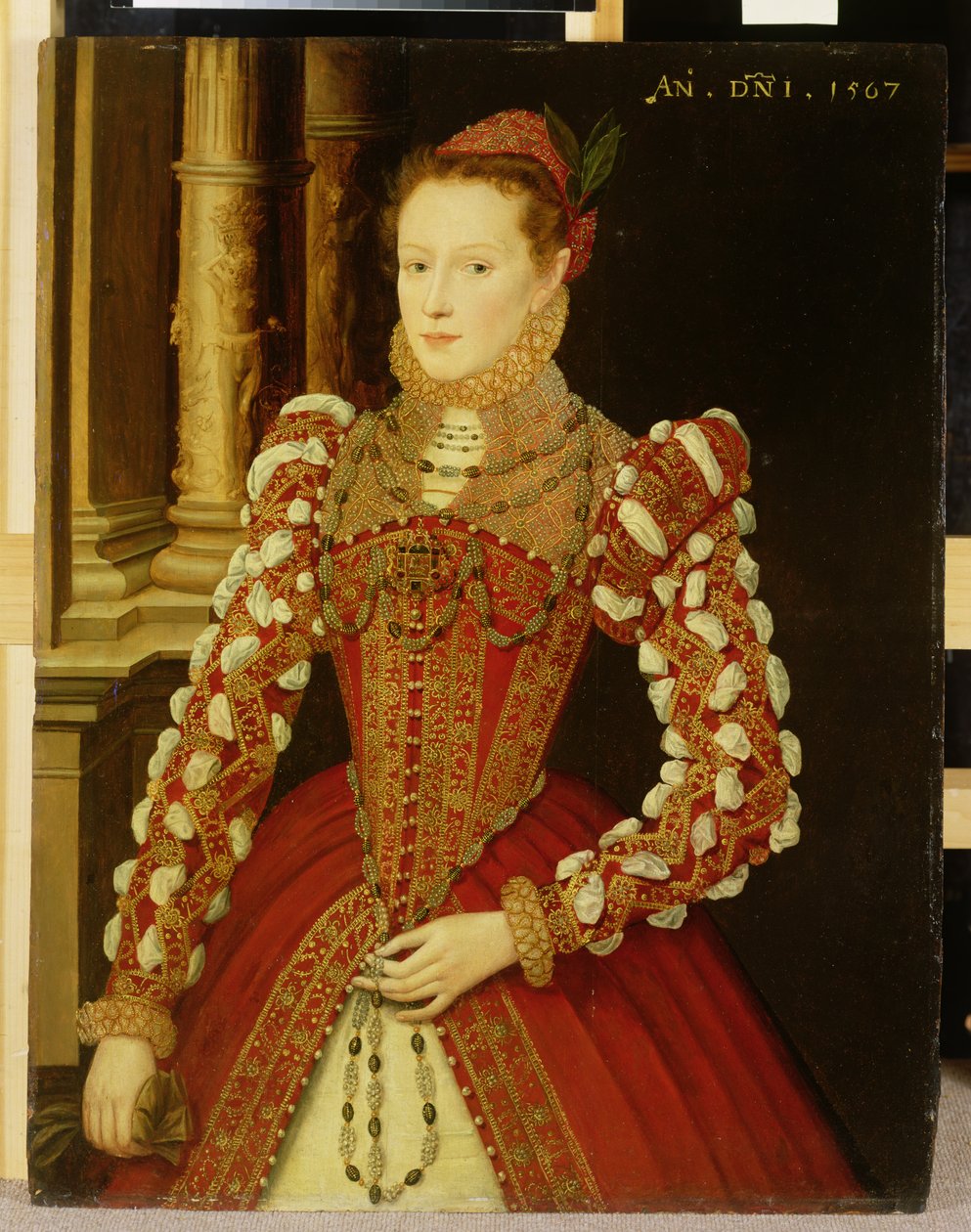 Női portré, 1567 alkotó: English School