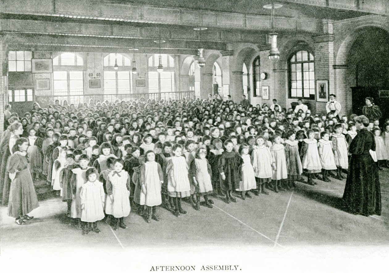 Délutáni összejövetel, 1900 körül (f/w fotó) alkotó: English Photographer