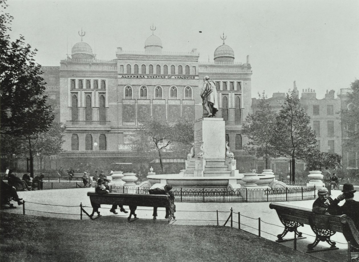 Alhambra, Leicester Square, Westminster LB: keleti oldal, 1895 alkotó: English Photographer
