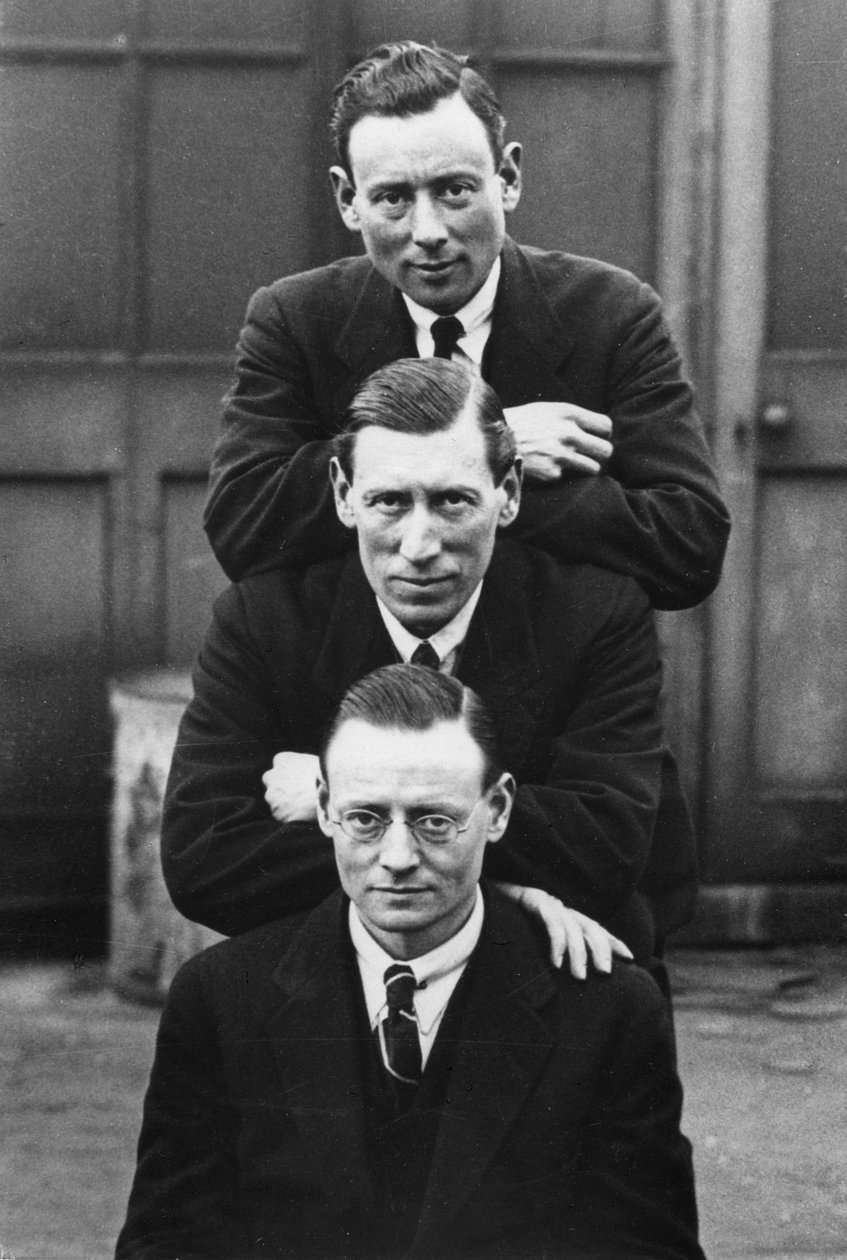 Bernard, Horace és Tom E. Grant (fentről lefelé) alkotó: English Photographer