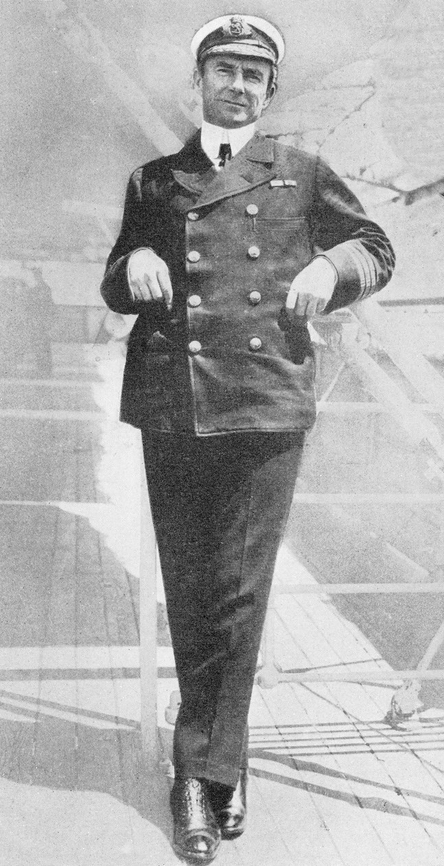 Sir Arthur Henry Rostron kapitány alkotó: English Photographer