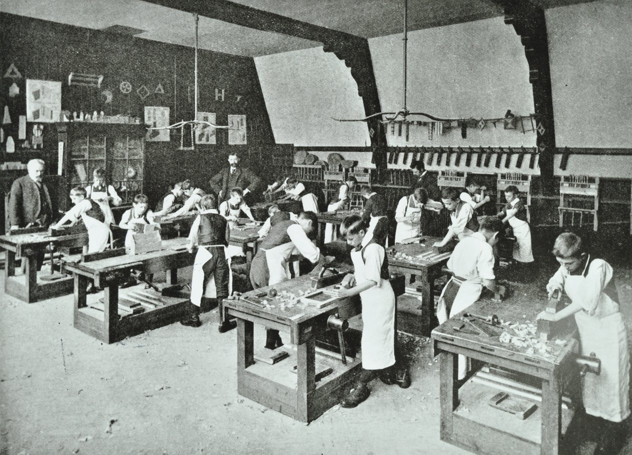 Asztalos osztály, 1896 alkotó: English Photographer