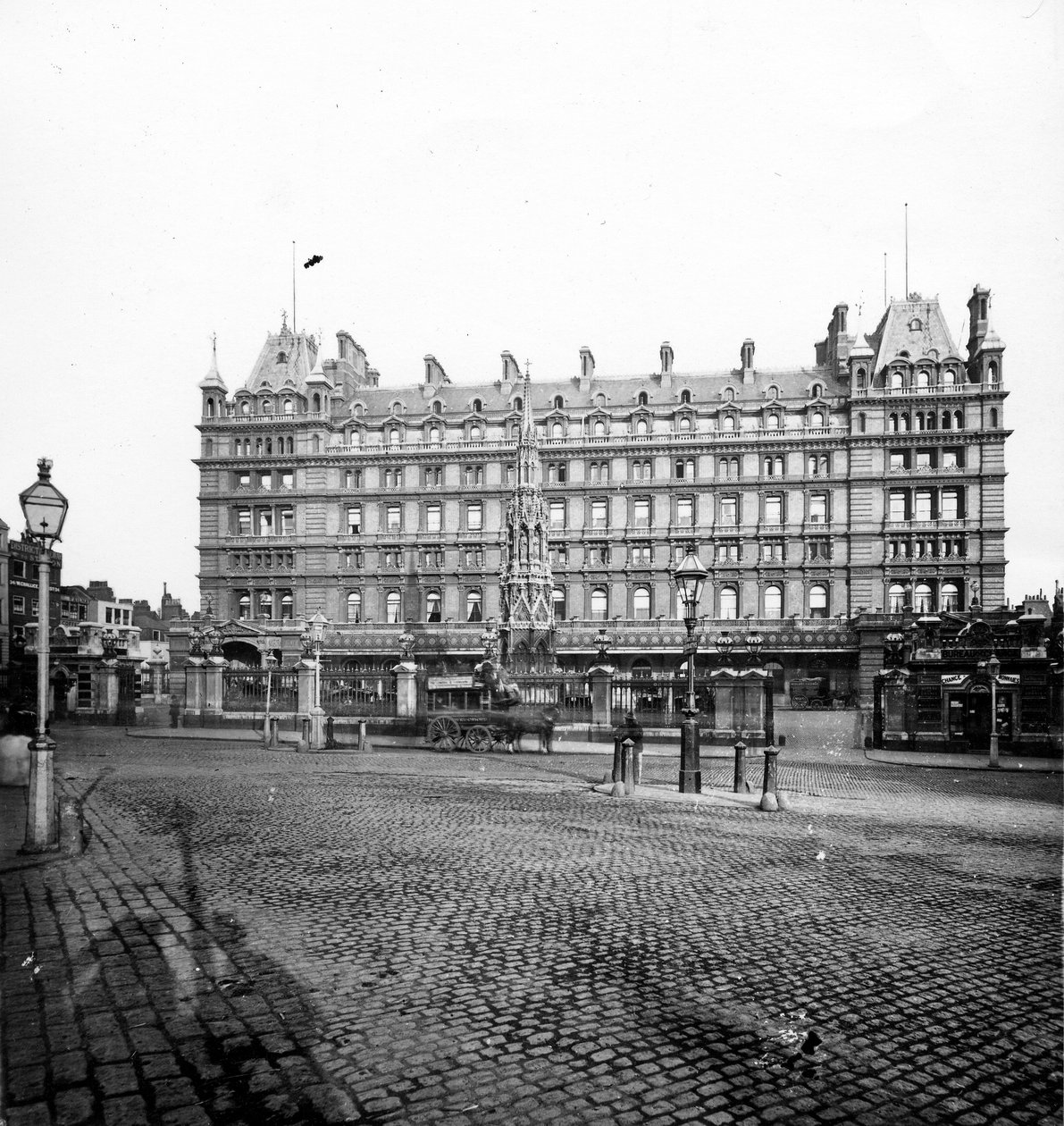Charing Cross Station Hotel, 1890 körül (fénykép) alkotó: English Photographer