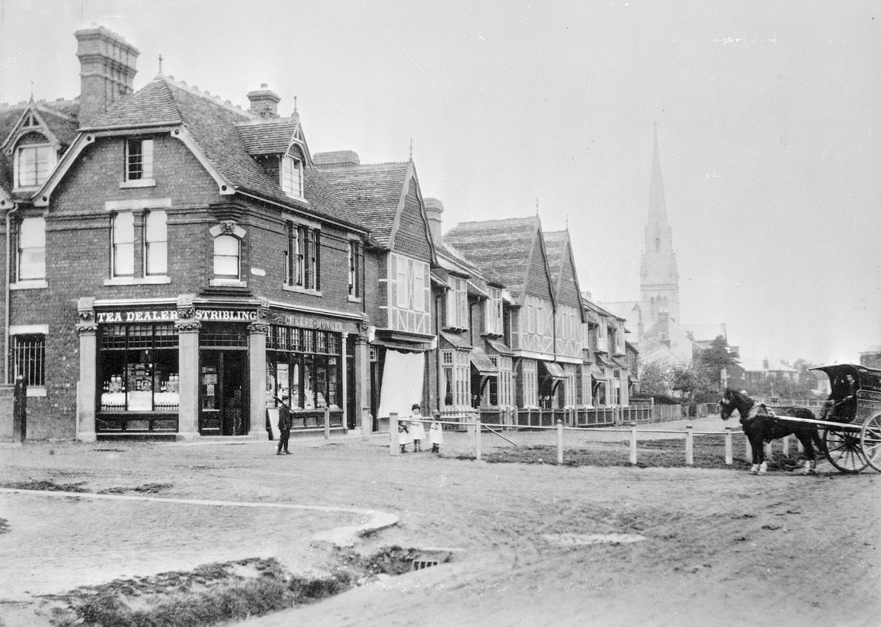 Chase Side és Chase Green Avenue sarka, 1890 körüli fekete-fehér fotó) alkotó: English Photographer