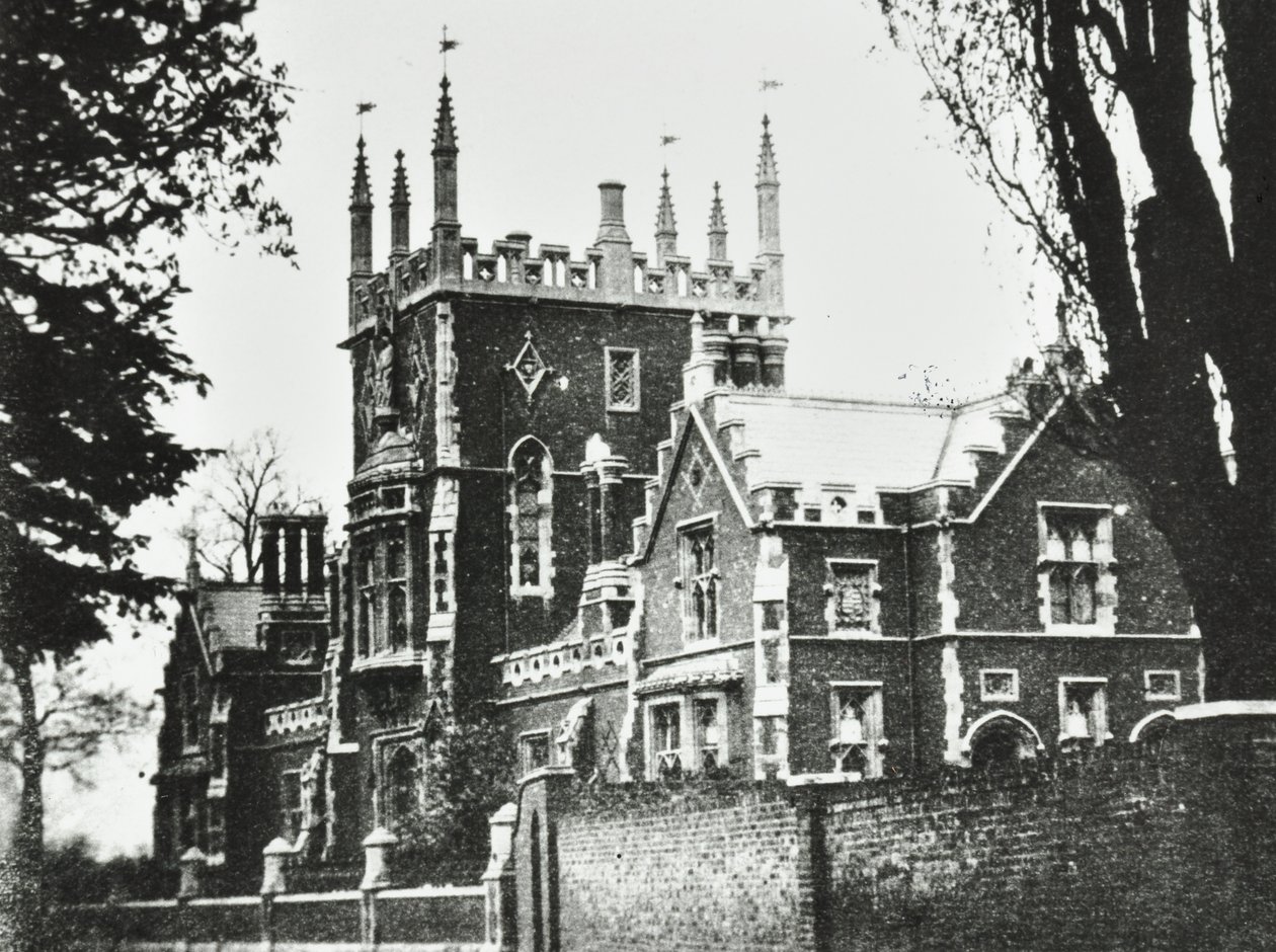 Elizabethan School, Broomhouse Lane: külső, 1880 alkotó: English Photographer