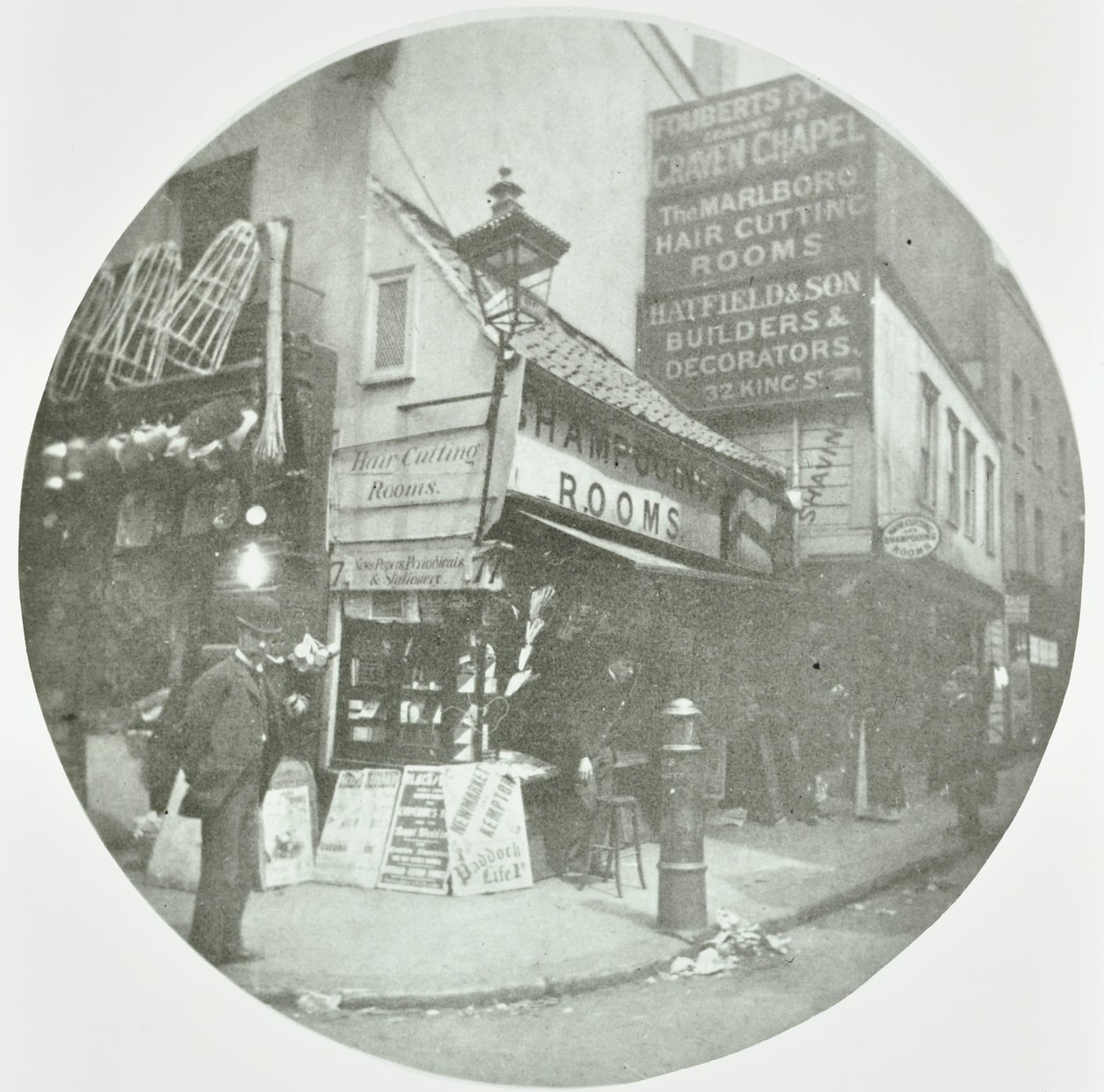 Fouberts Place, Westminster LB: a Kingly Street mellett, 1890 alkotó: English Photographer