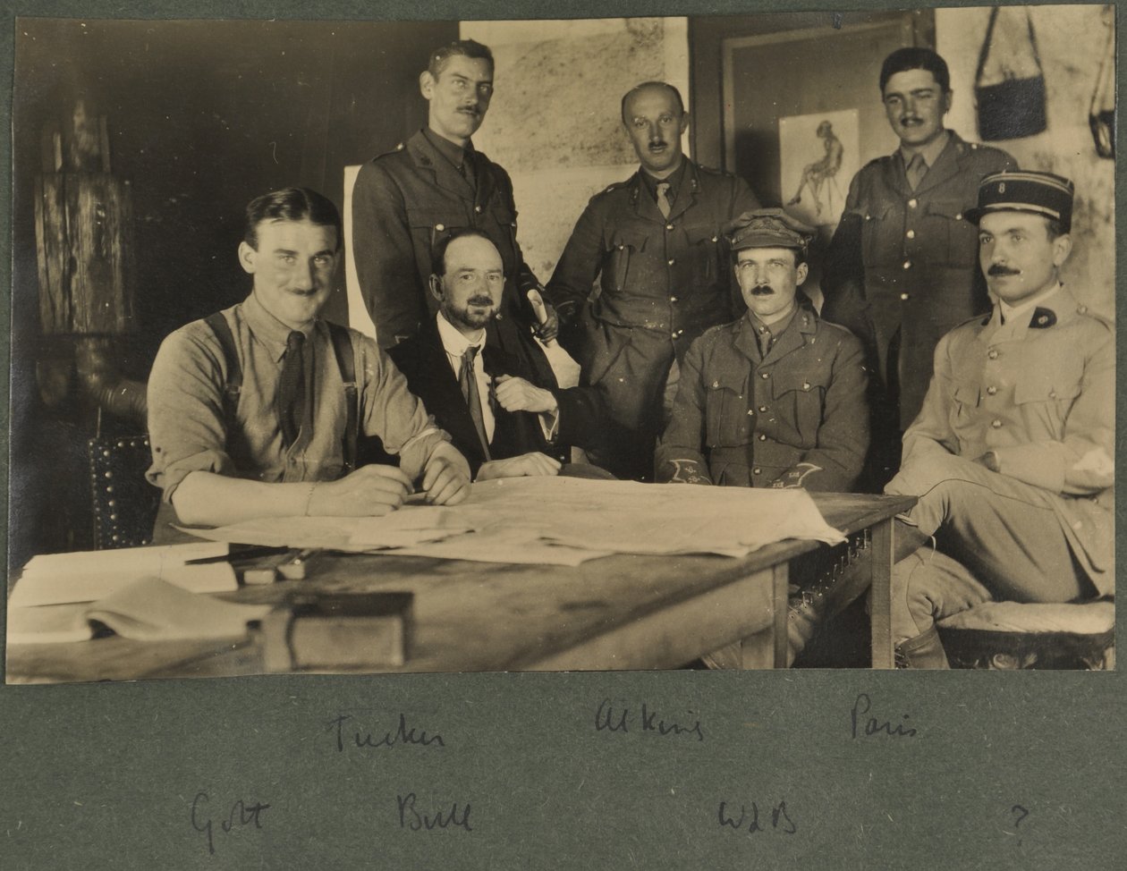 Golt, Tucker, Bull, Aikens, Bragg és Párizs, 1916 körül alkotó: English Photographer