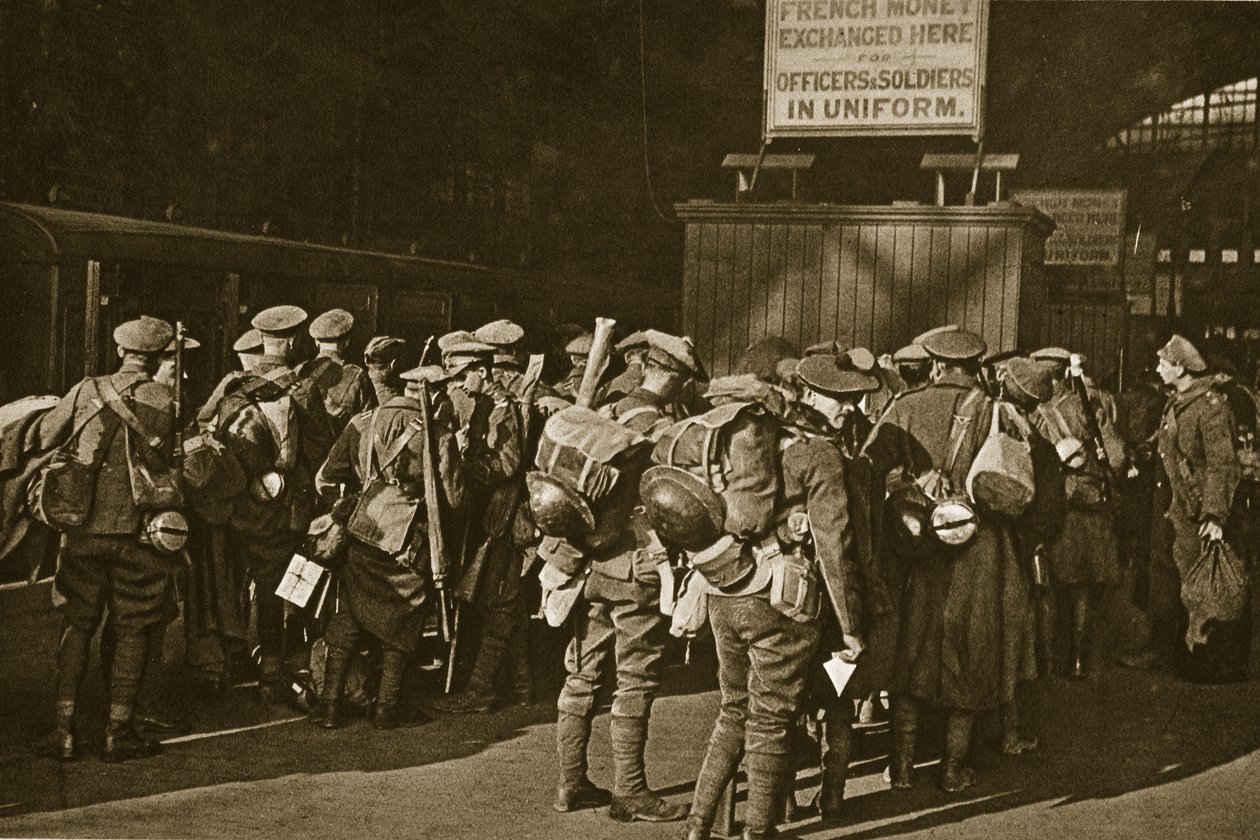 Hazafelé, nagy feladatukkal 1918-1919 alkotó: English Photographer