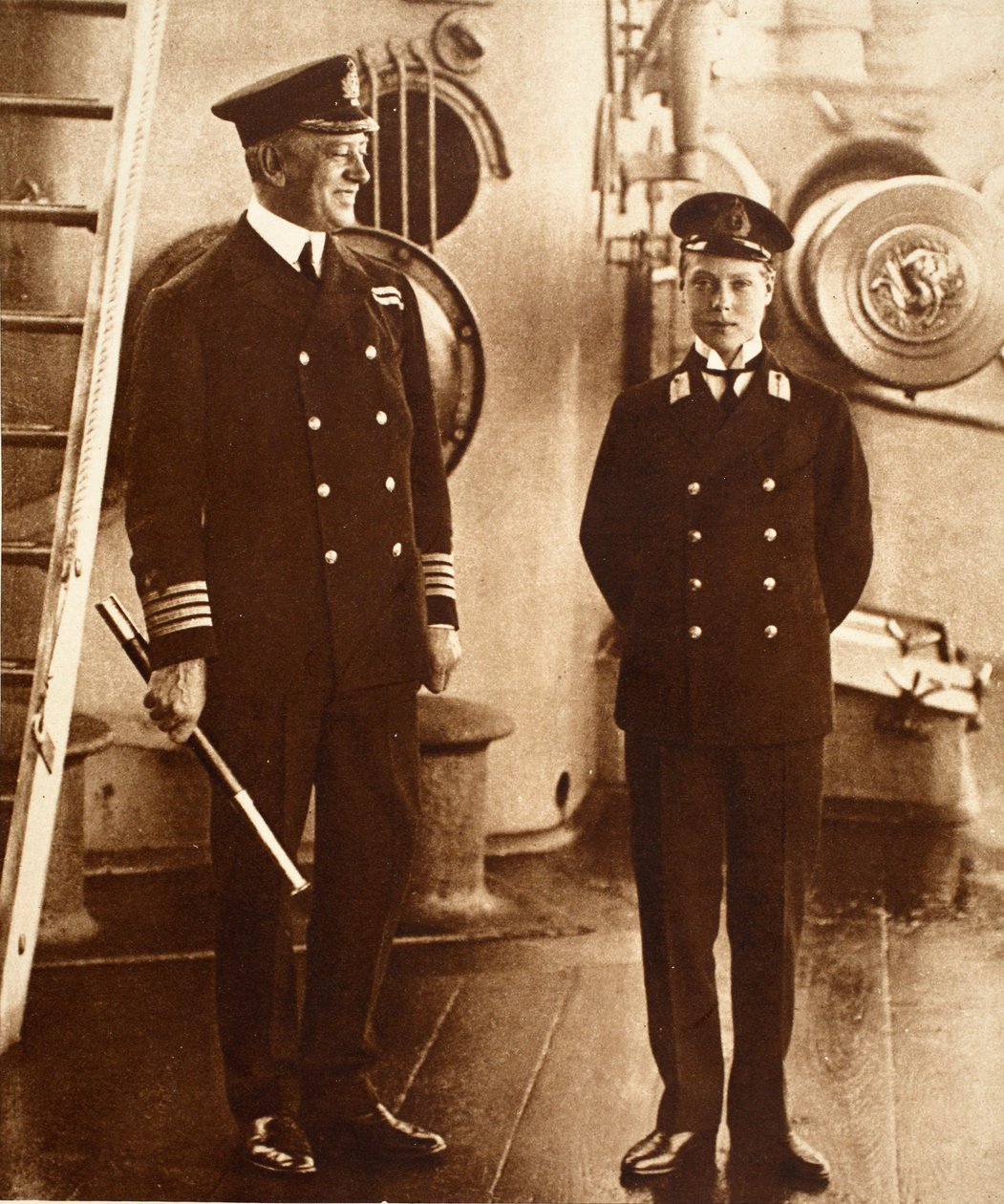 VIII. Edward király, mint Midshipman a H.M.S. Hindusztán, 1910 alkotó: English Photographer