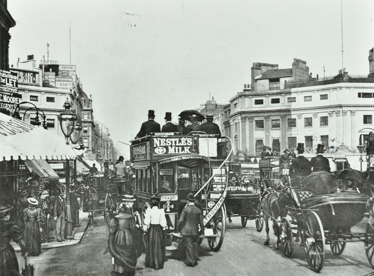 Oxford Circus, Westminster LB: keletre nézve, 1895 alkotó: English Photographer