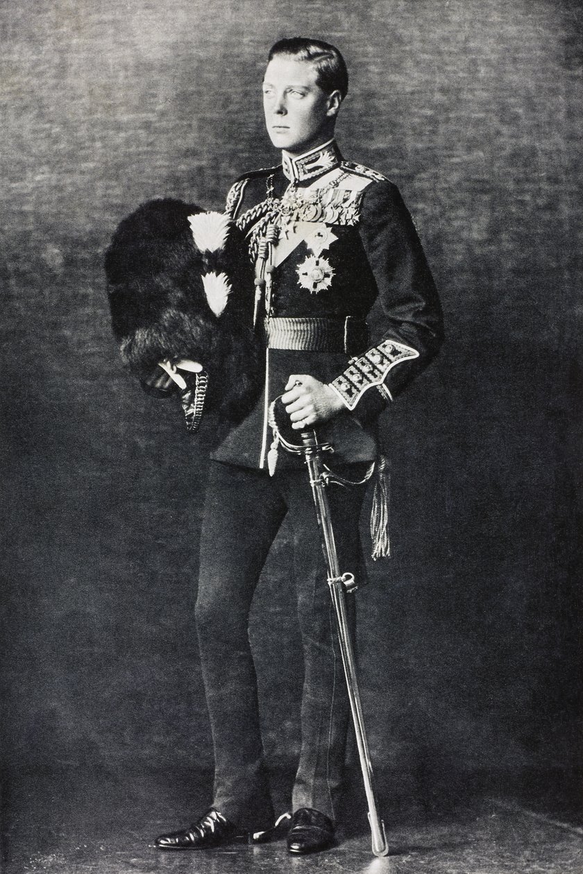 Edward walesi herceg portréja, a walesi gárda ezredesének egyenruhájában alkotó: English Photographer