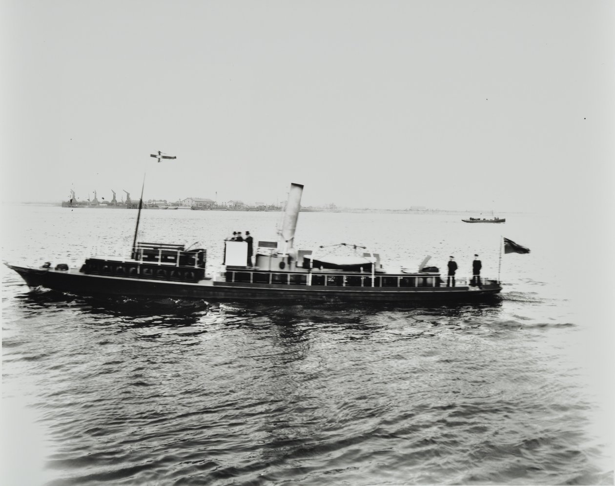 S.S. Beatrice, egy hajó a Temzén, 1898 alkotó: English Photographer