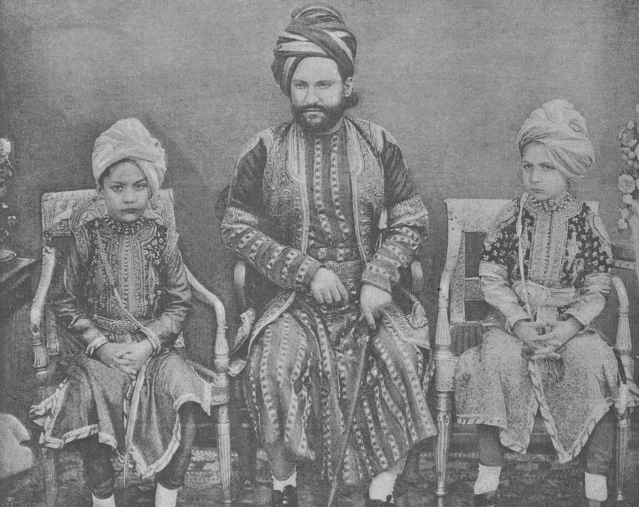 Shah Jahan szultán veje és unokái, Bhopal begumja (metszet) alkotó: English Photographer