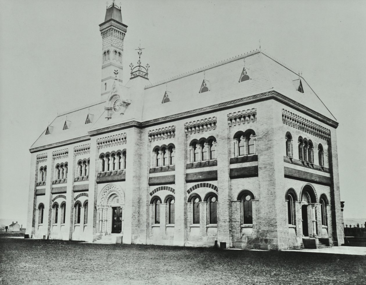 Déli kivezető csatorna, keresztezés: külső, 1865 alkotó: English Photographer