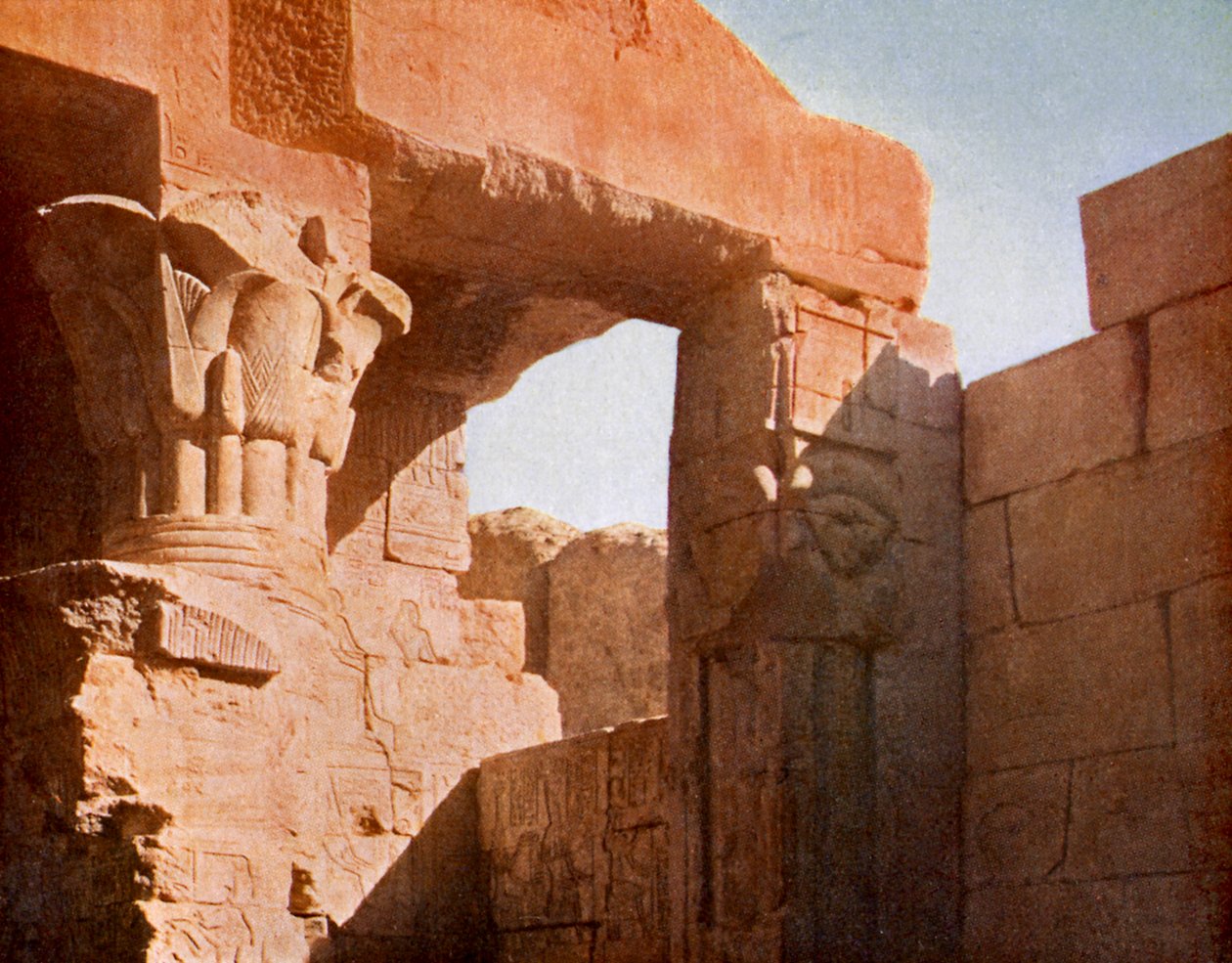 Templom El Medinában, Egyiptom. alkotó: English Photographer