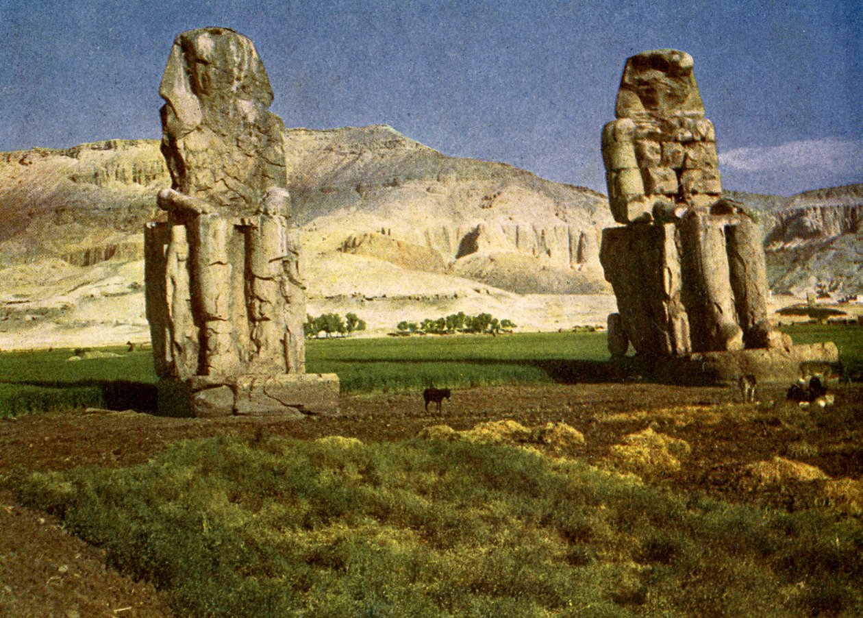 Memnon kolosszusai, Théba közelében, Egyiptomban. alkotó: English Photographer