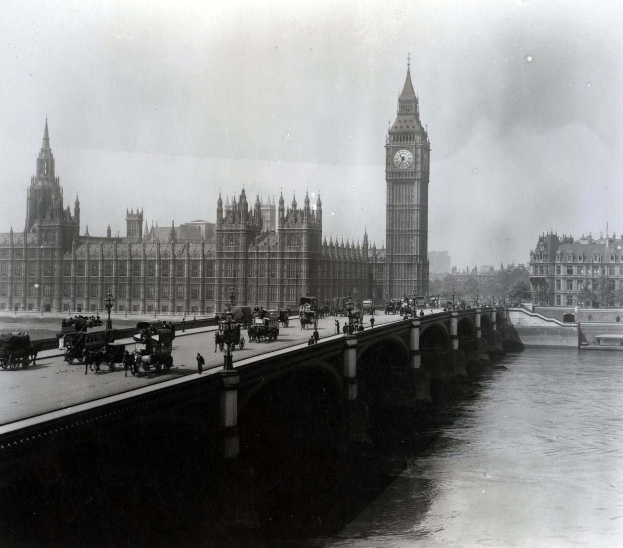 Kilátás a Westminster hídra és a Parlament épületére alkotó: English Photographer