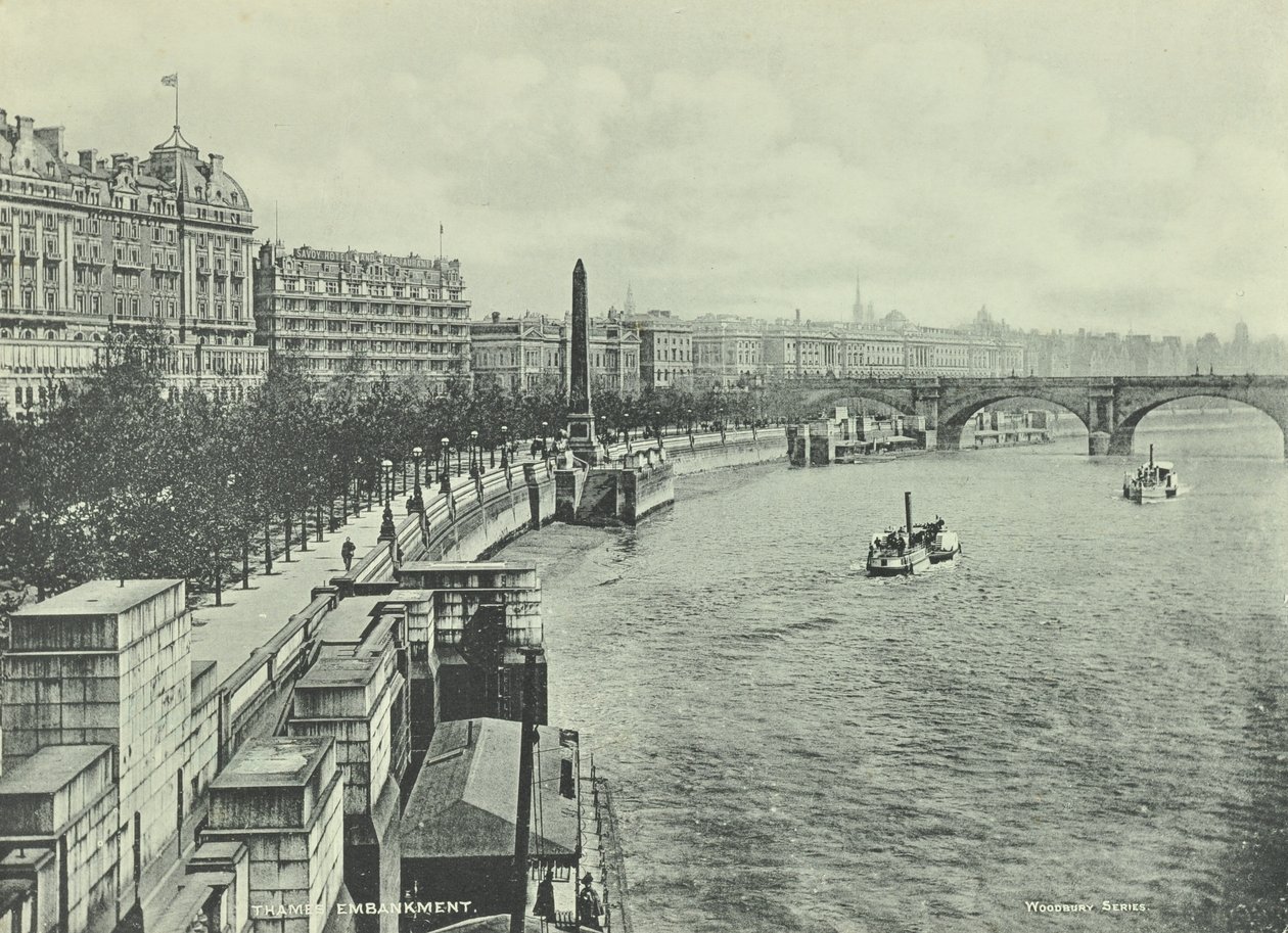 Waterloo Bridge, Victoria Embankment, Westminster LB: északra nézve a Hungerford Bridge felől, 1895 alkotó: English Photographer